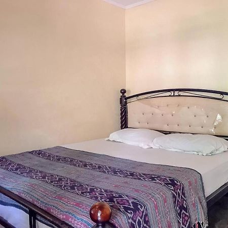 Oka Homestay Mitra Reddoorz Mataram Eksteriør billede